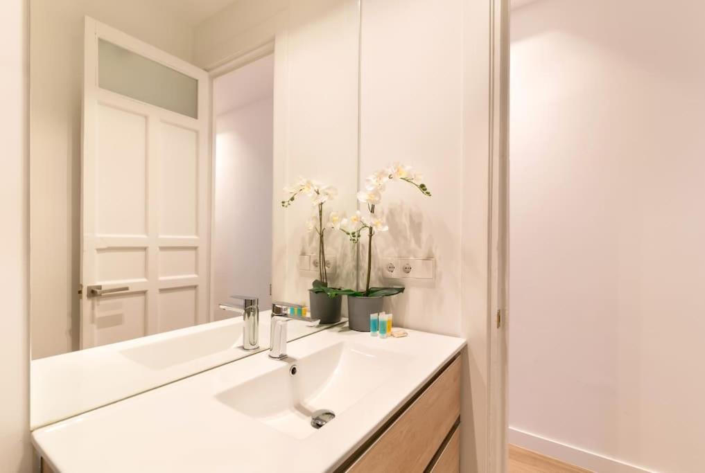 Amazing Apartment! Quiet And Bright, Madrid. المظهر الخارجي الصورة